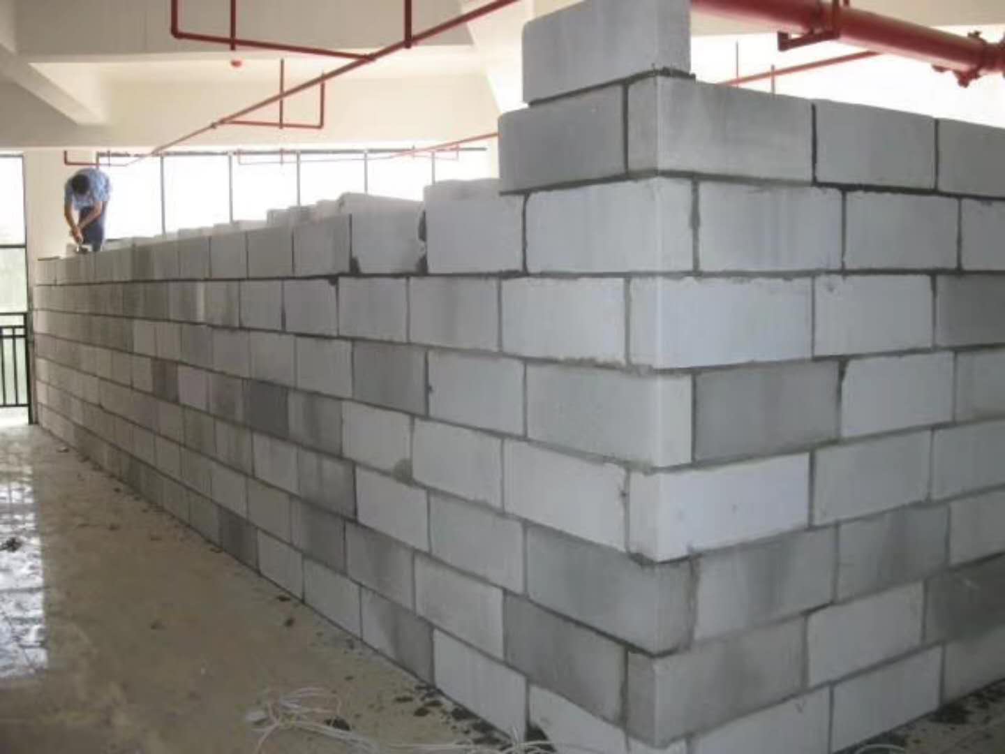 奉节蒸压加气混凝土砌块承重墙静力和抗震性能的研究